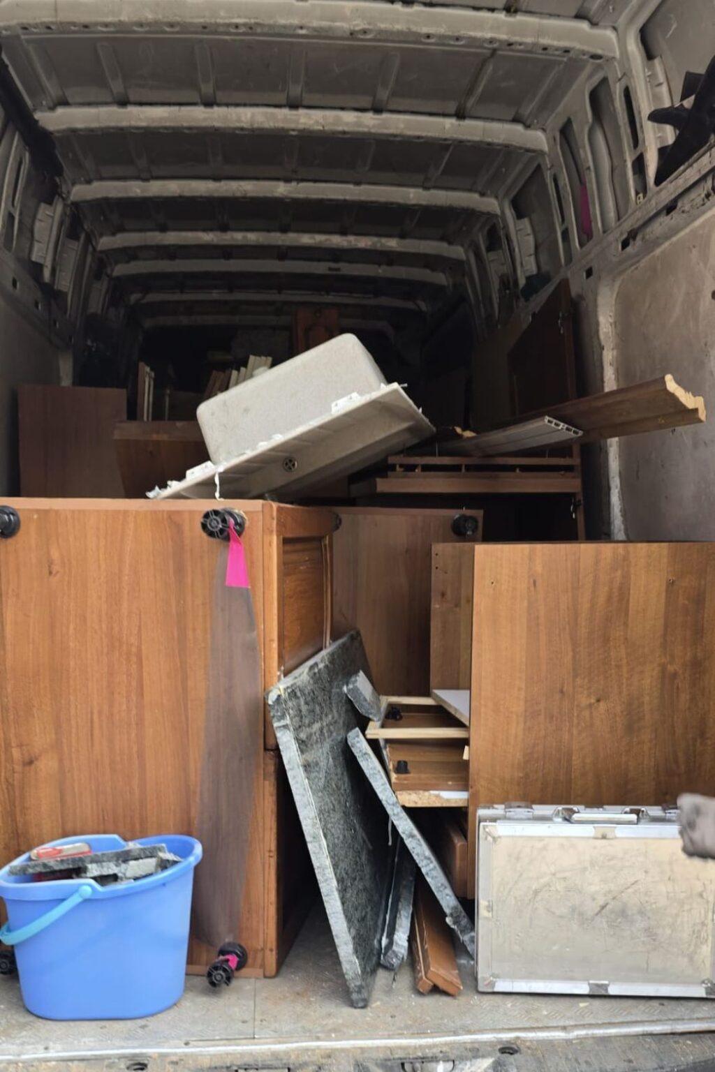 4 https://sgomberotorinogratis.it/wp-content/uploads/2025/11/4-1024x1536.jpg